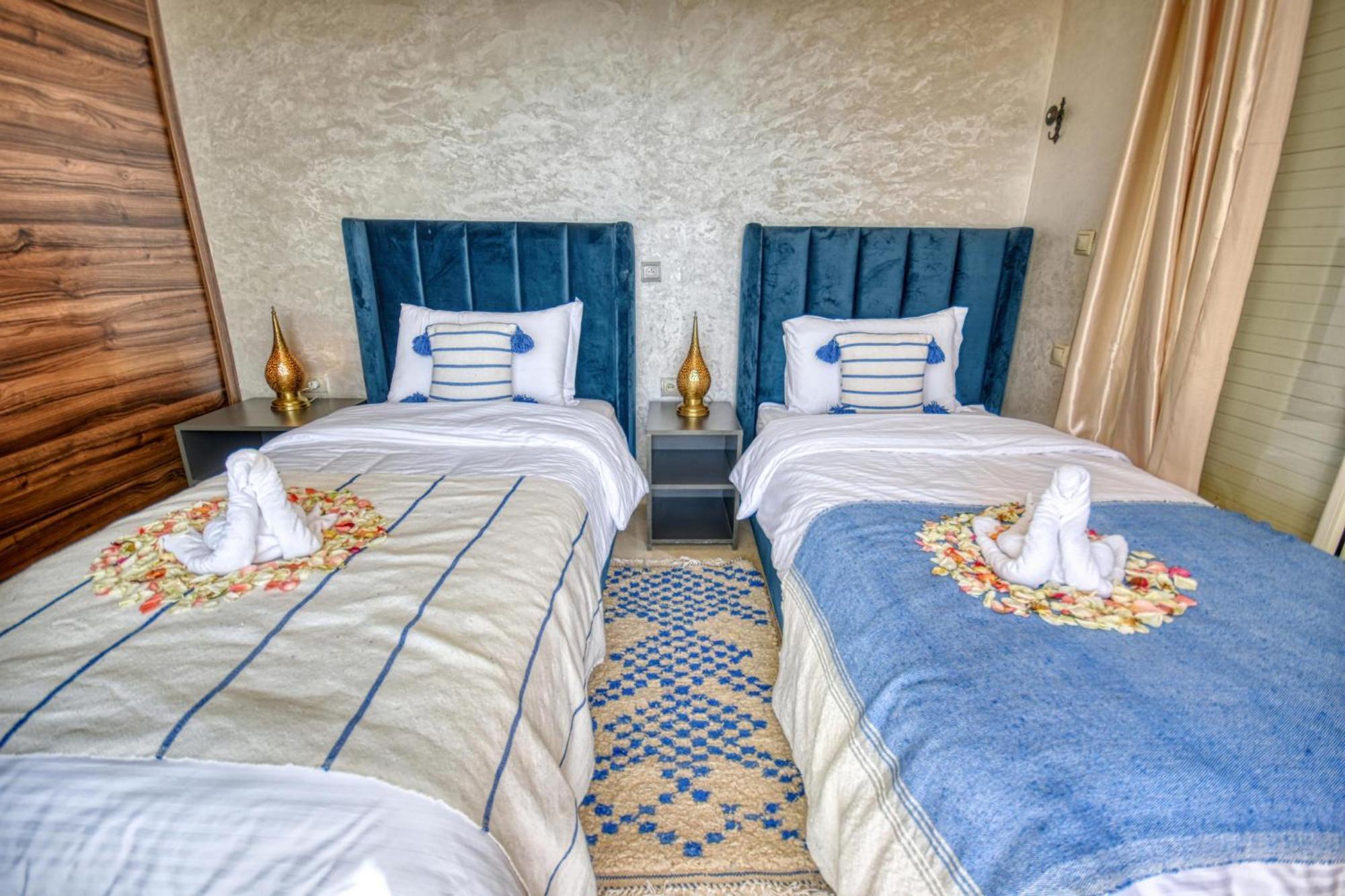 Blue Wave Lodge Agadir n'Ait Sa 客房 照片